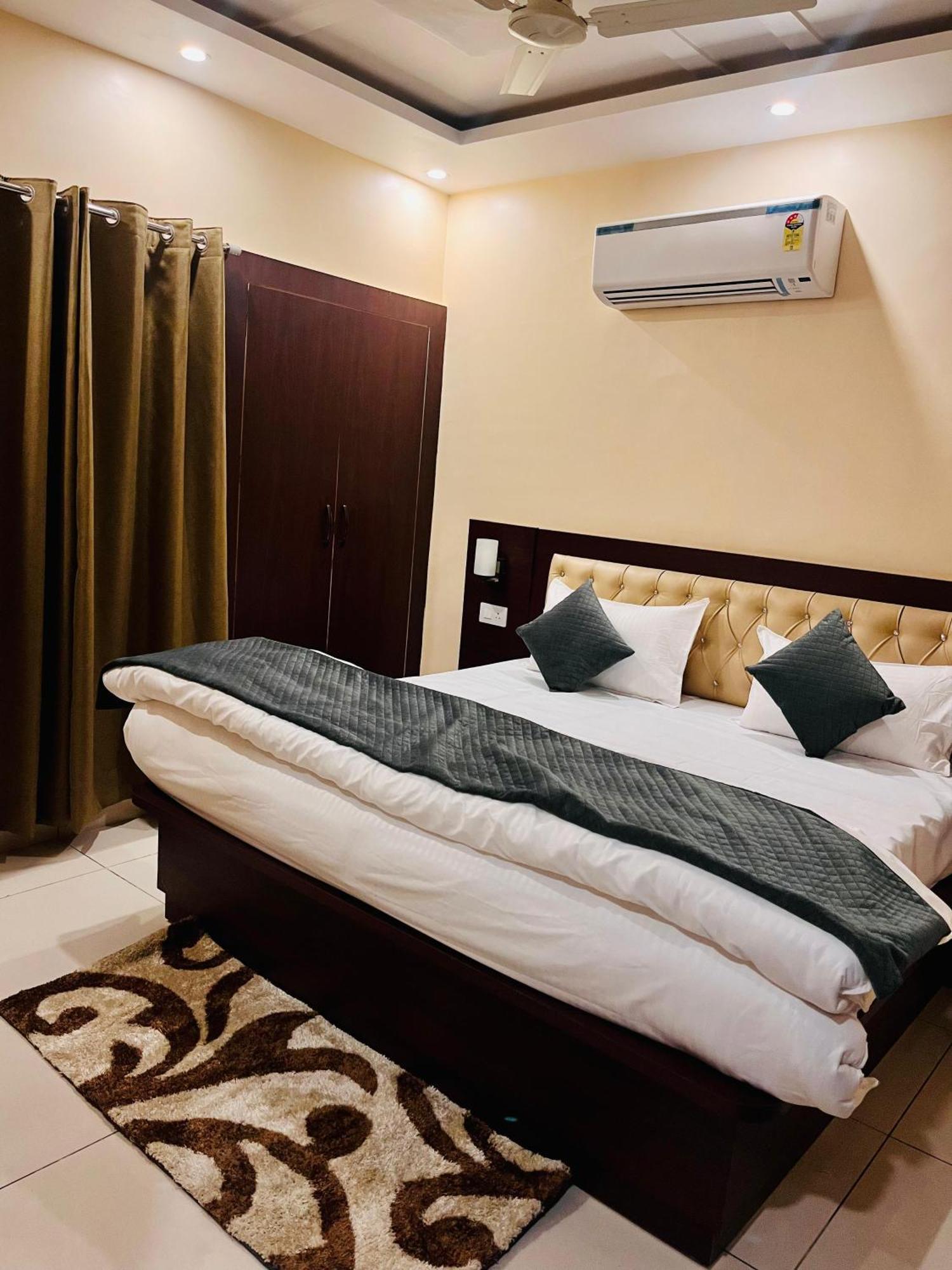 Hotel The Mount Valley à Haldwāni Extérieur photo
